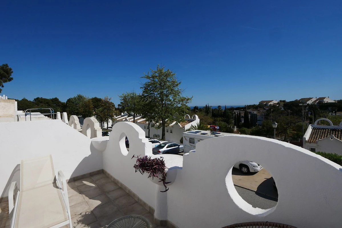 4-c23c0f86247804fa50226aecd8b0b2c8