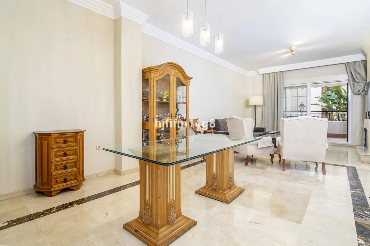 8-e64a9055bba3e77ac8aca3b893cdf826