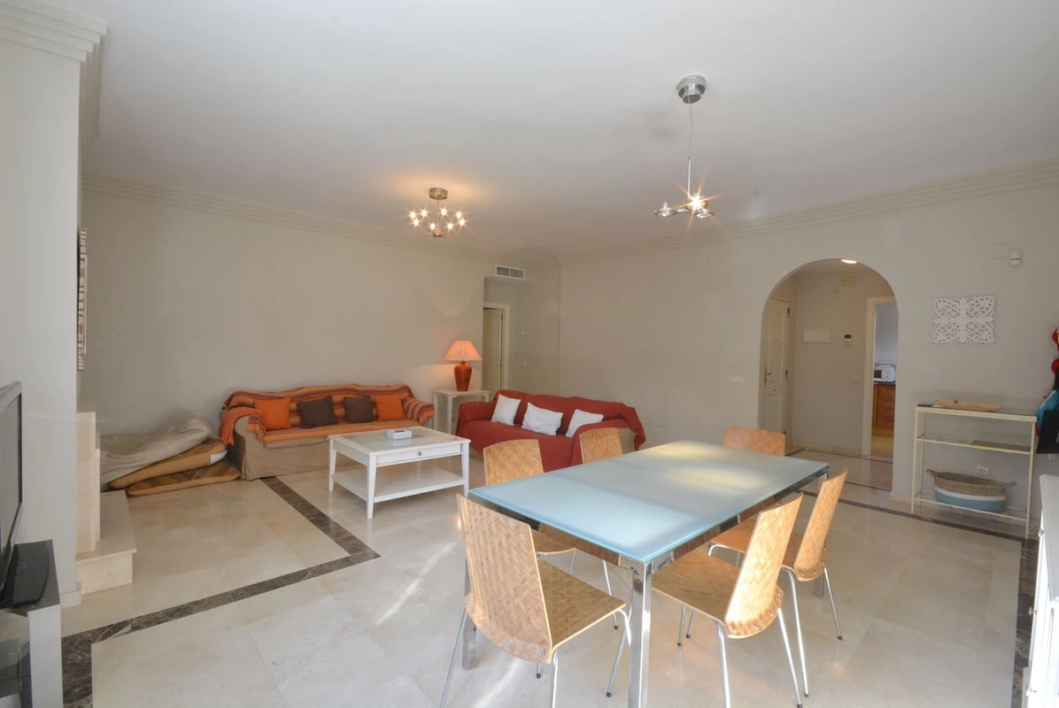 7-aa4cc561180b369757c0bb4af9886cd3