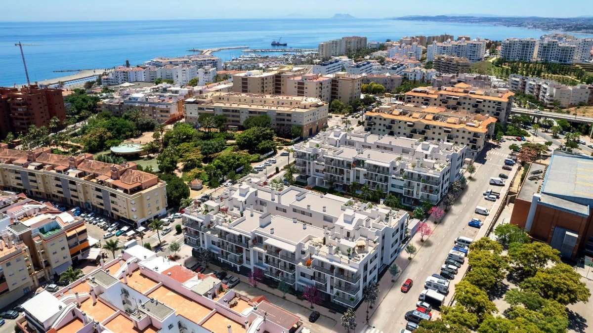 2-5bd7b9d04b45e33852eaf0ec6670150d