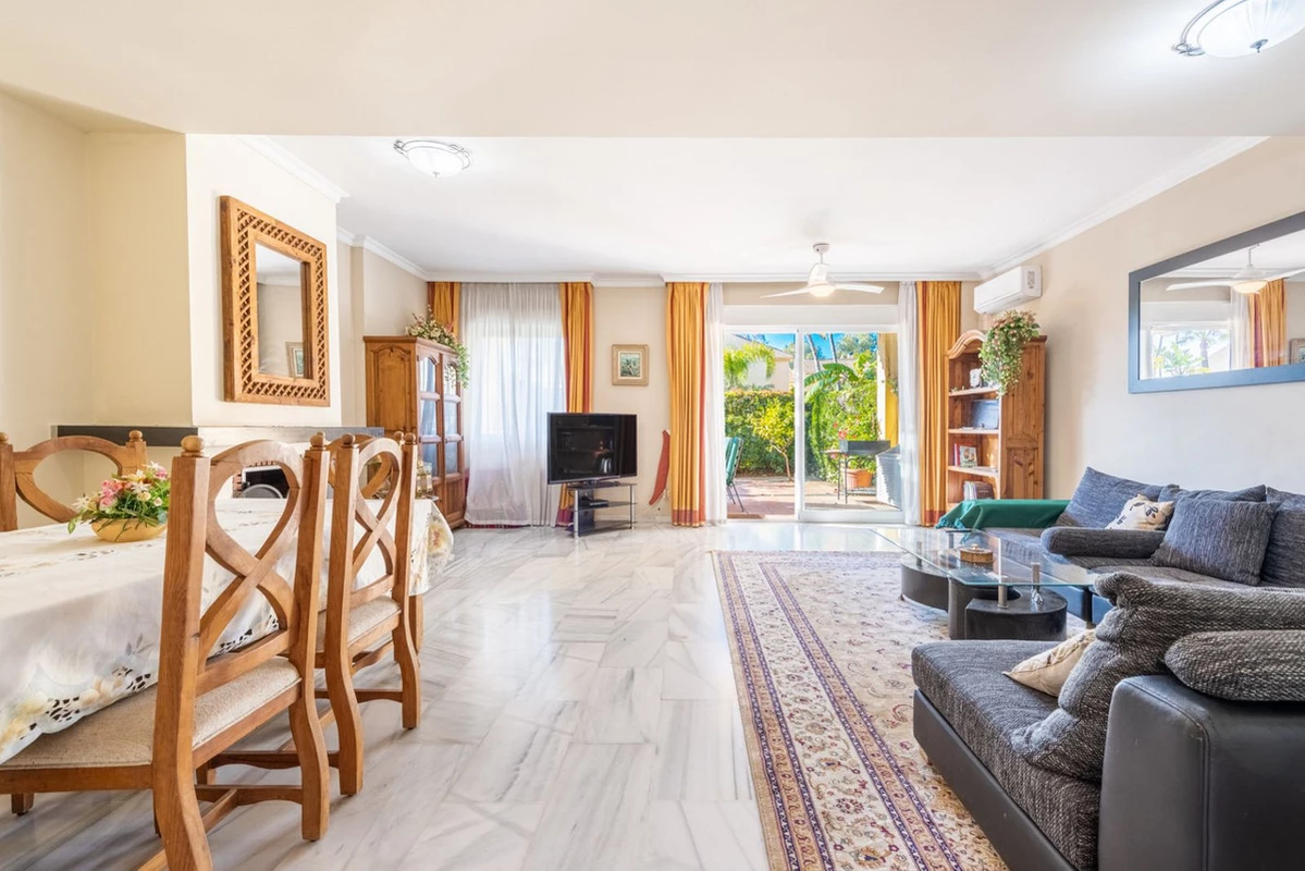 4-c23c0f86247804fa50226aecd8b0b2c8