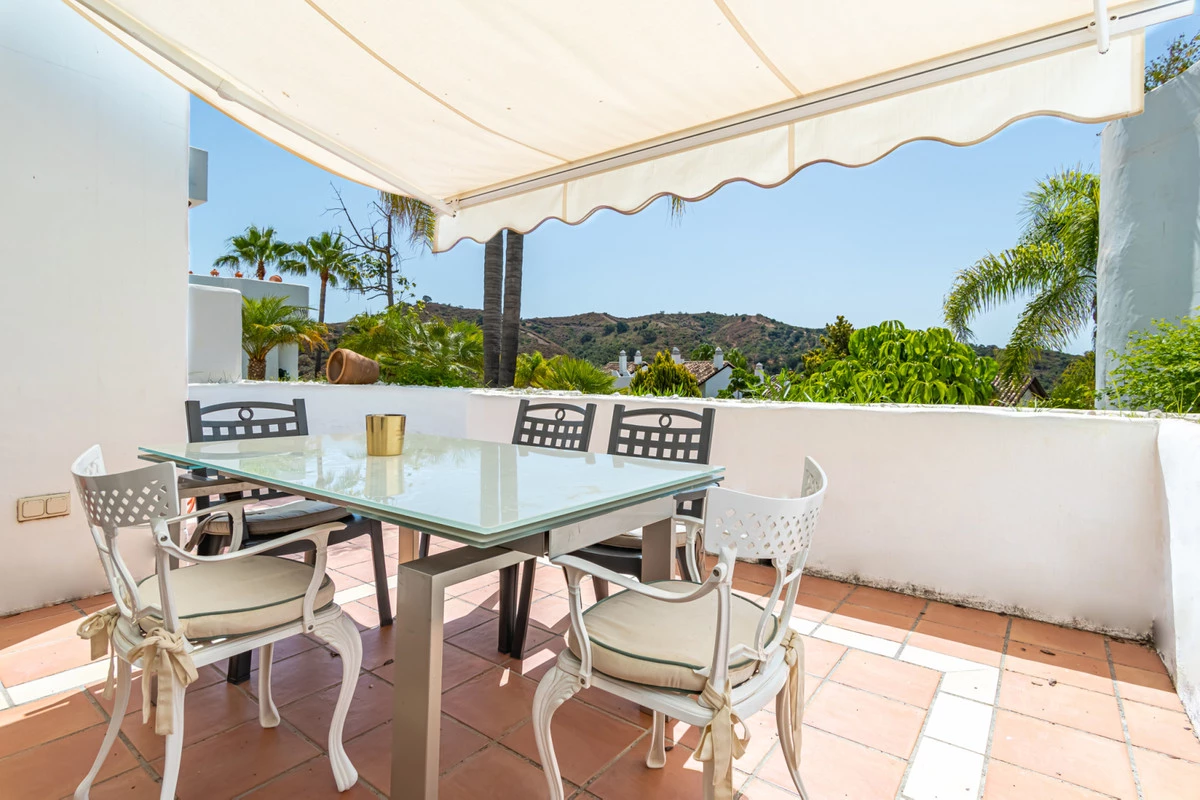 2-5bd7b9d04b45e33852eaf0ec6670150d