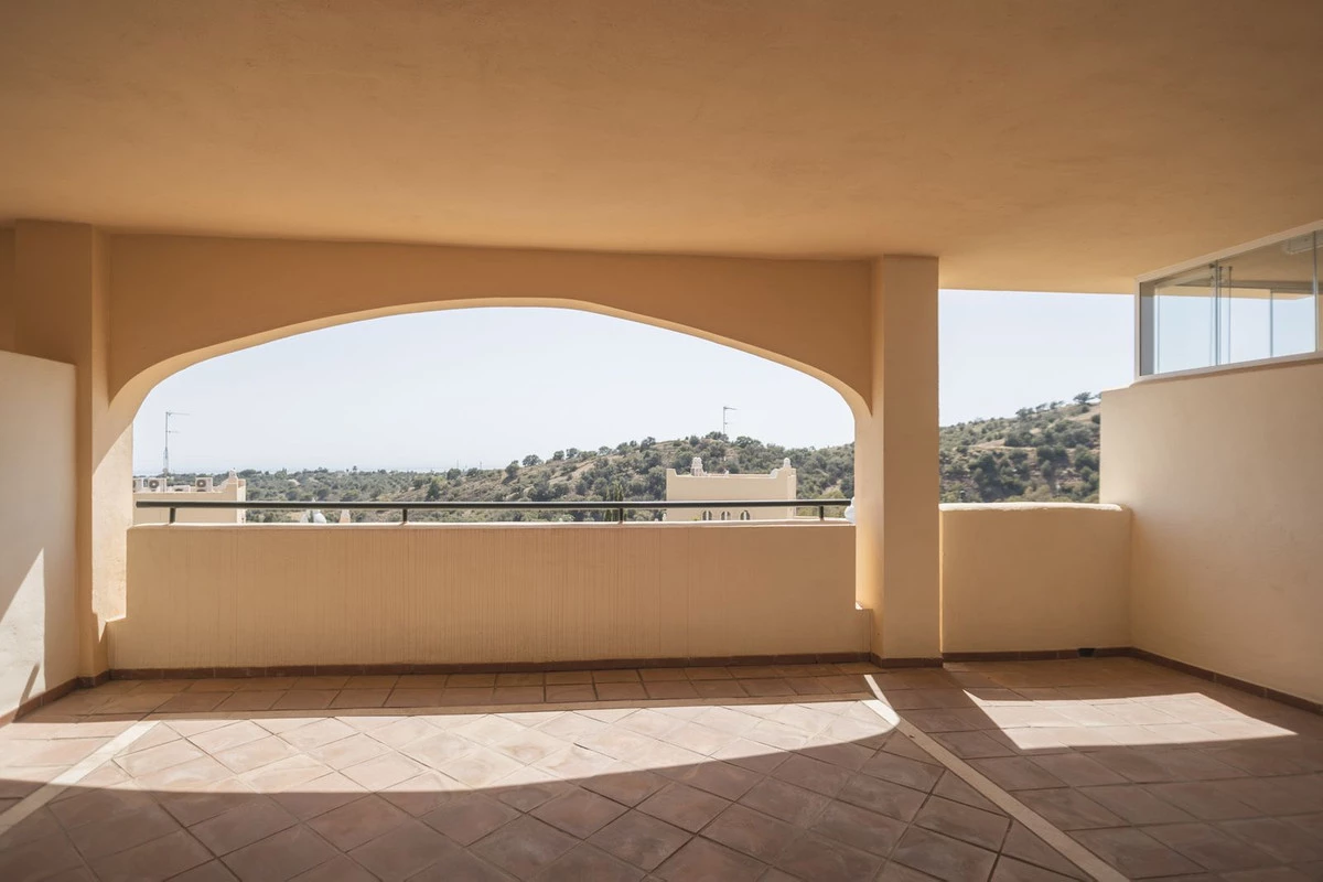 2-5bd7b9d04b45e33852eaf0ec6670150d