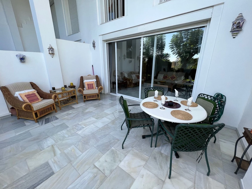 2-5bd7b9d04b45e33852eaf0ec6670150d