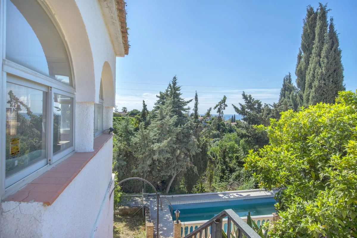 7-aa4cc561180b369757c0bb4af9886cd3