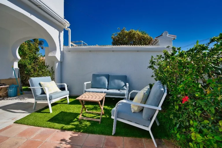 1-7980e48d732b6fc85c14b43b94d2aa54