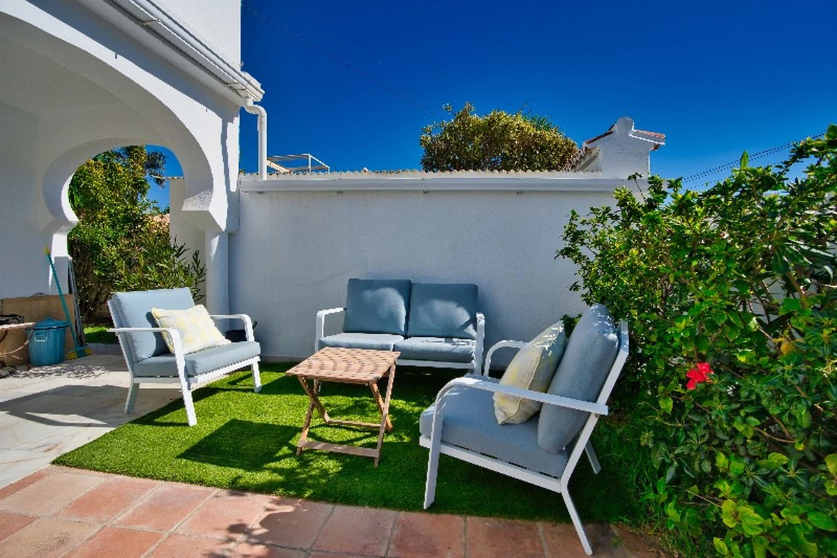 1-7980e48d732b6fc85c14b43b94d2aa54