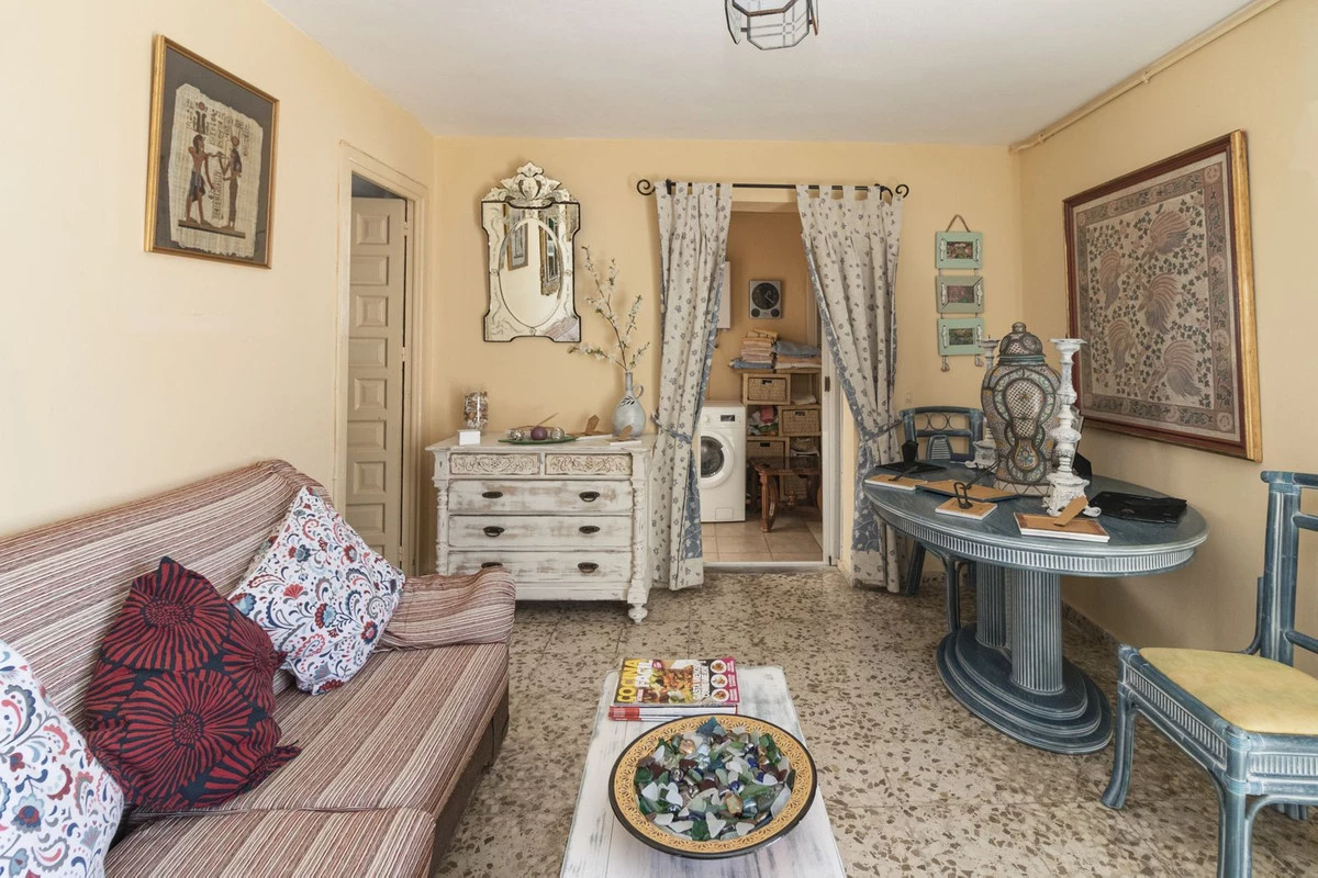 4-c23c0f86247804fa50226aecd8b0b2c8