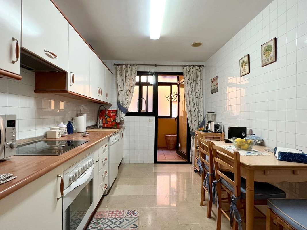 4-c23c0f86247804fa50226aecd8b0b2c8