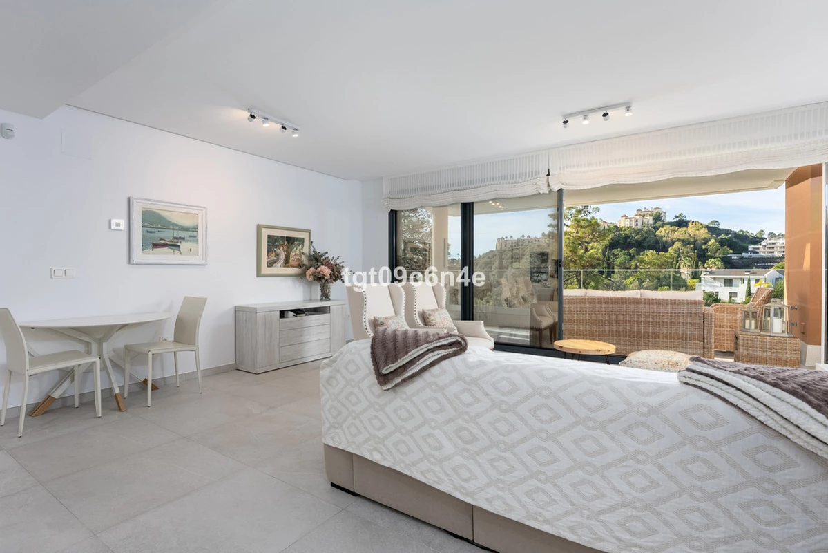 8-e64a9055bba3e77ac8aca3b893cdf826