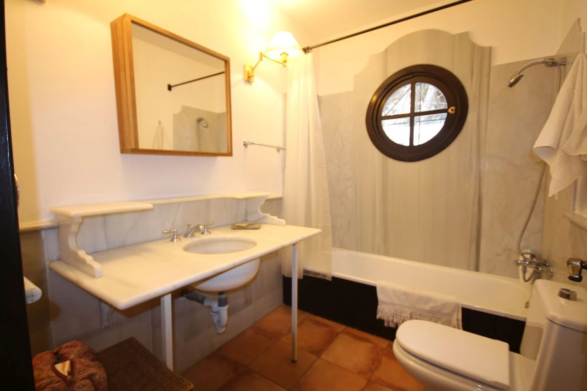 7-aa4cc561180b369757c0bb4af9886cd3