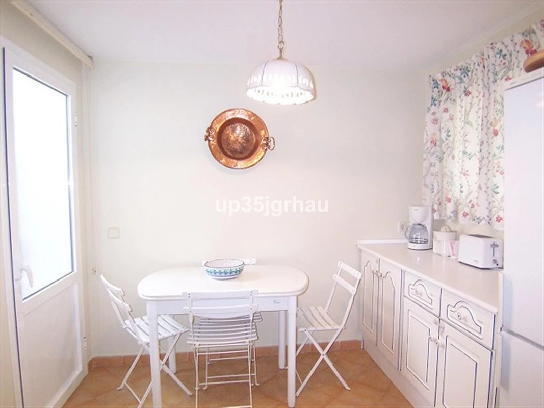 9-467d0cee5b725f3ef65f102a0c2e69c0