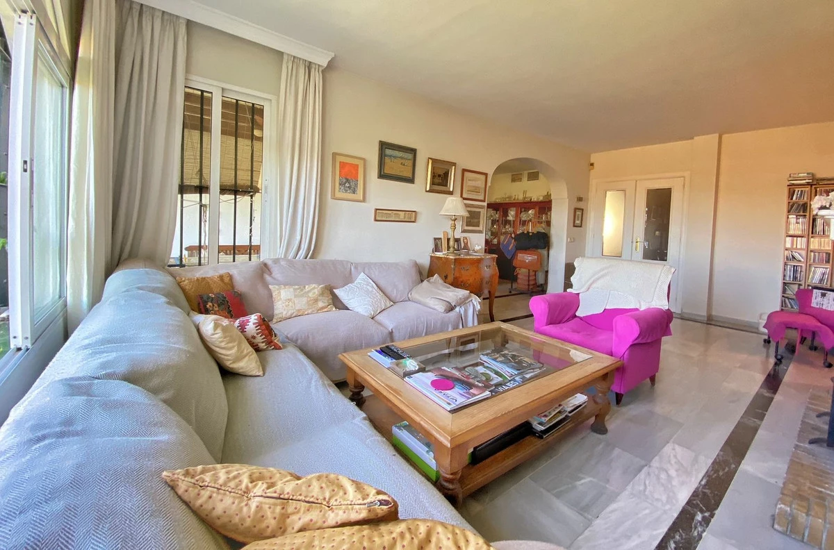 3-e898b2bb2a2fdfd06d2c39894dce8316