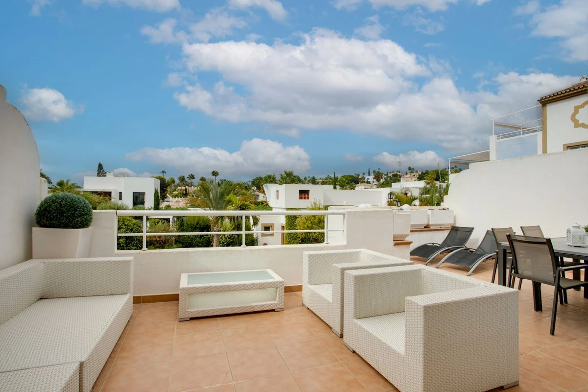 2-5bd7b9d04b45e33852eaf0ec6670150d