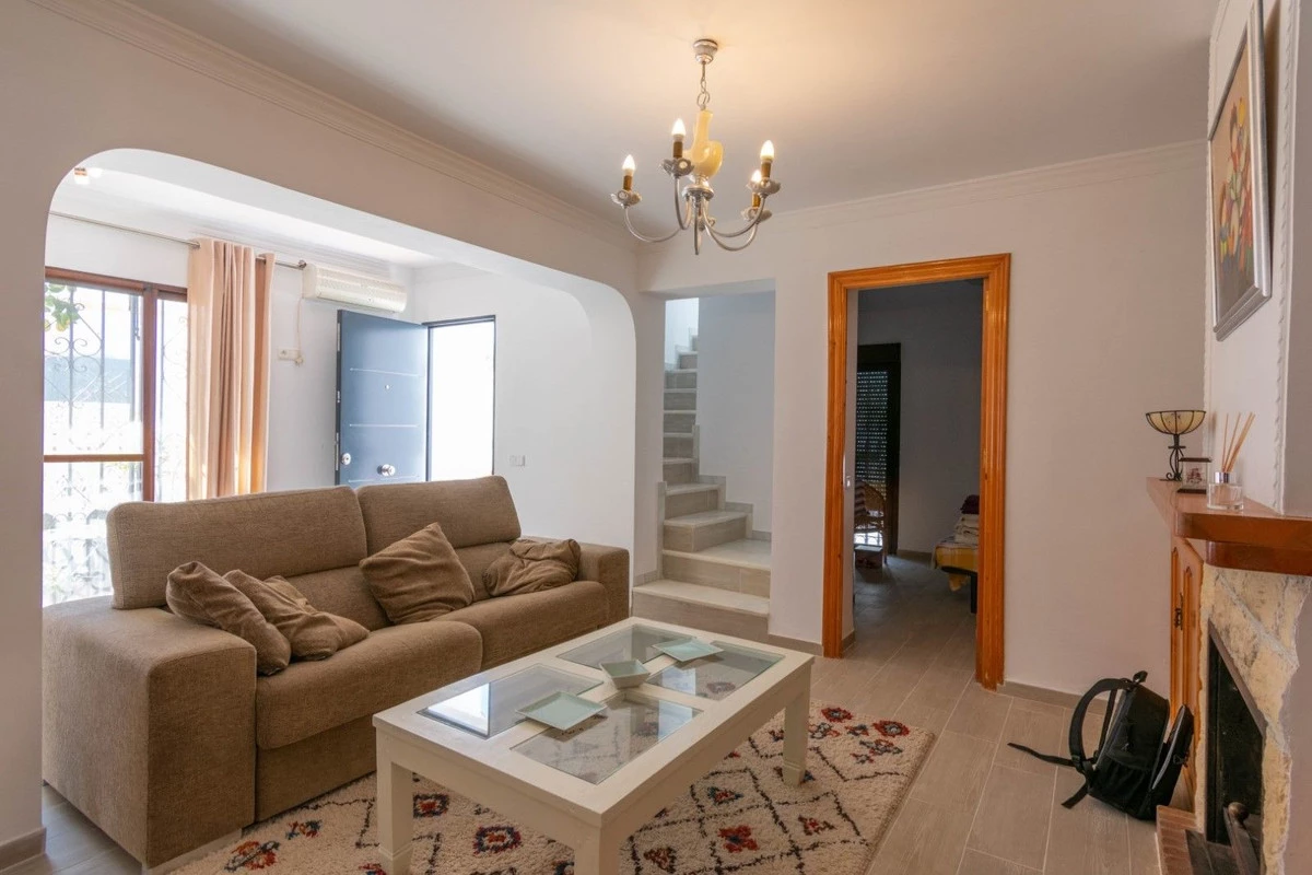 7-aa4cc561180b369757c0bb4af9886cd3