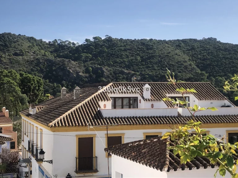 R3985735 | Penthouse in Benahavís – € 475,000 – 5 beds, 2 baths