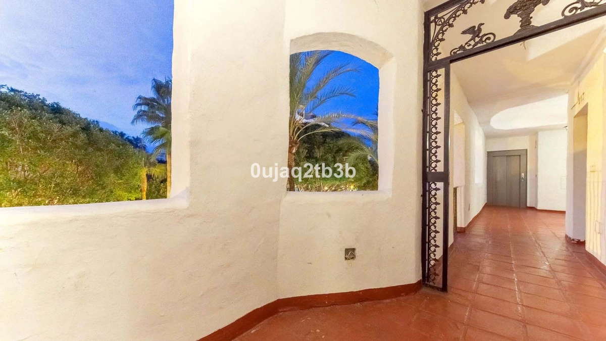 1-7980e48d732b6fc85c14b43b94d2aa54