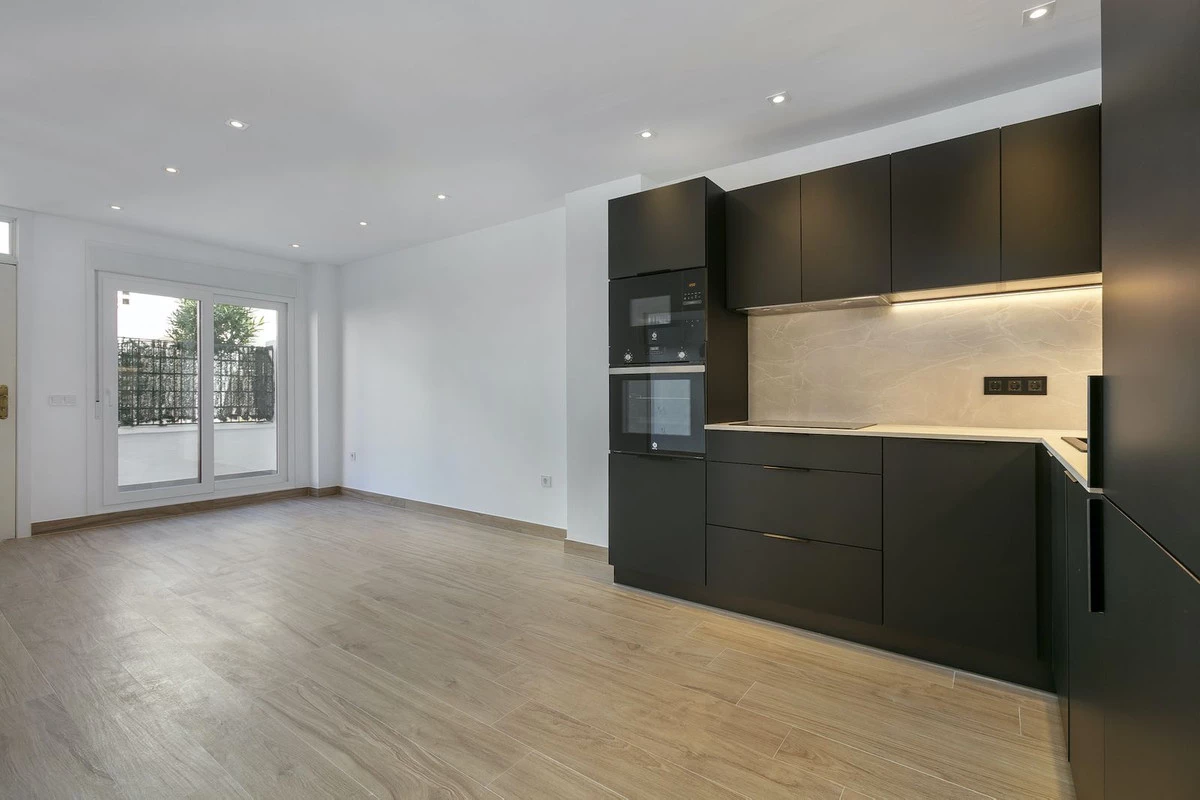 1-7980e48d732b6fc85c14b43b94d2aa54