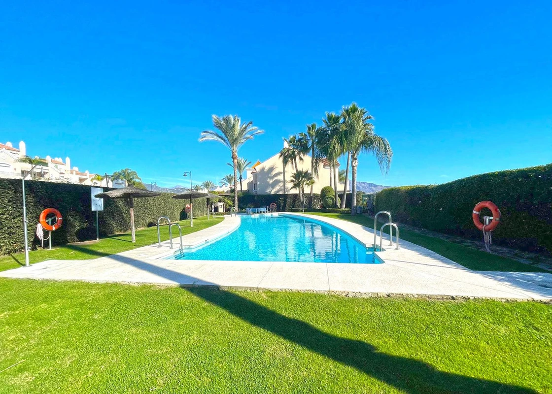 8-e64a9055bba3e77ac8aca3b893cdf826