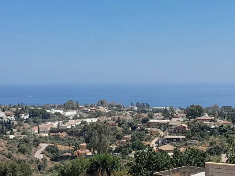 R4164739 | Detached Villa in Marbella – € 430,000 – 3 beds, 1 baths