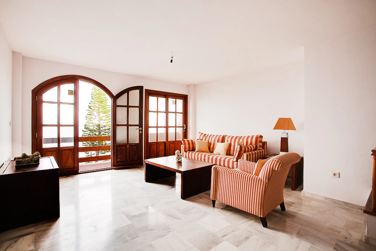 4-c23c0f86247804fa50226aecd8b0b2c8