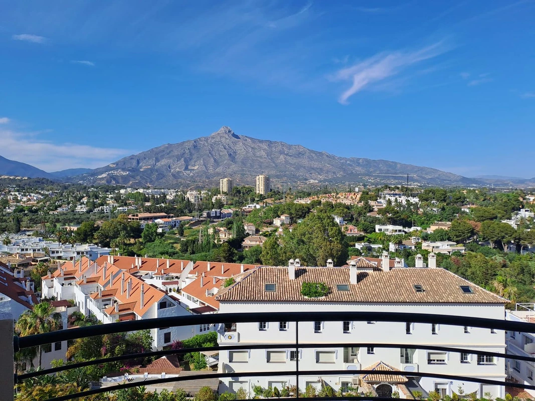 2-5bd7b9d04b45e33852eaf0ec6670150d