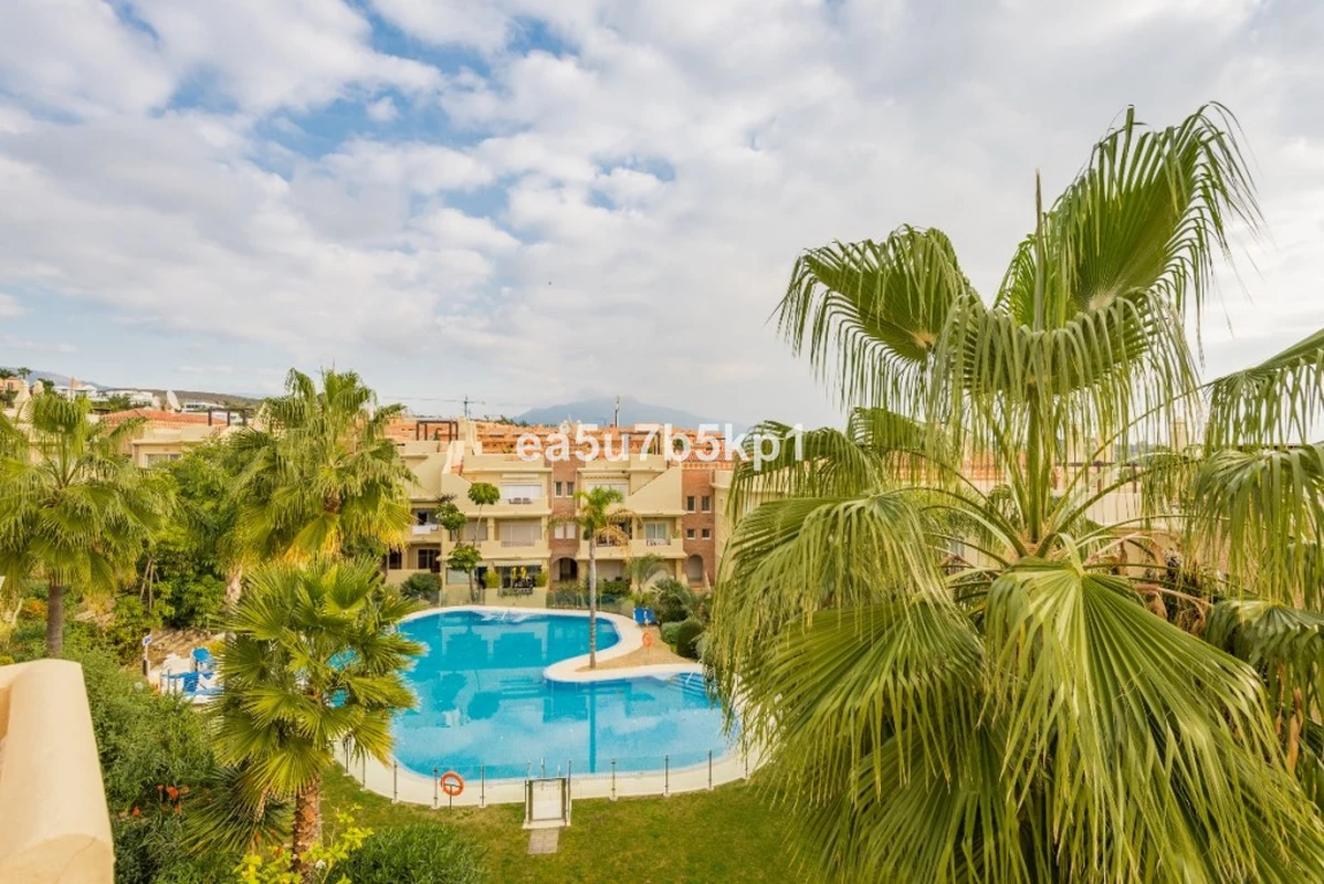 2-5bd7b9d04b45e33852eaf0ec6670150d