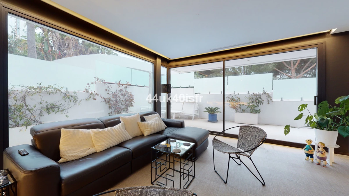 9-467d0cee5b725f3ef65f102a0c2e69c0