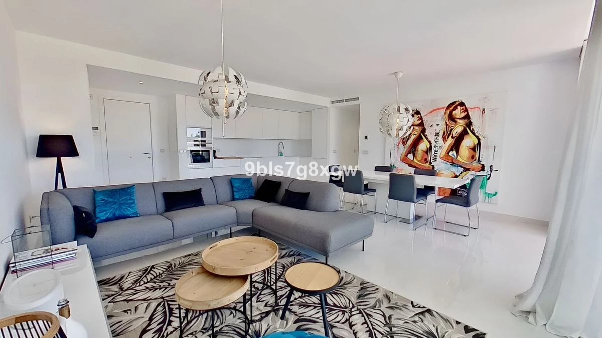 2-5bd7b9d04b45e33852eaf0ec6670150d