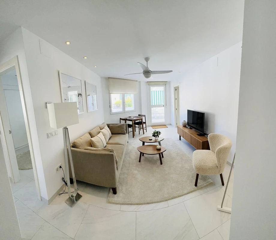 2-5bd7b9d04b45e33852eaf0ec6670150d