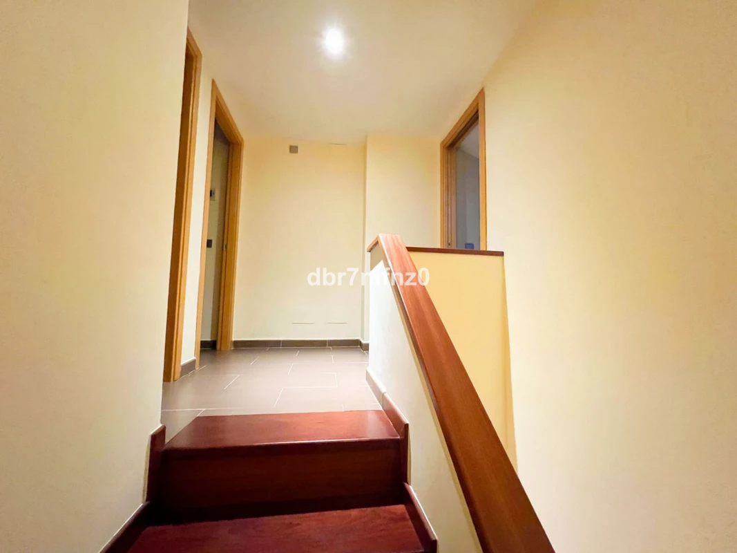 8-e64a9055bba3e77ac8aca3b893cdf826