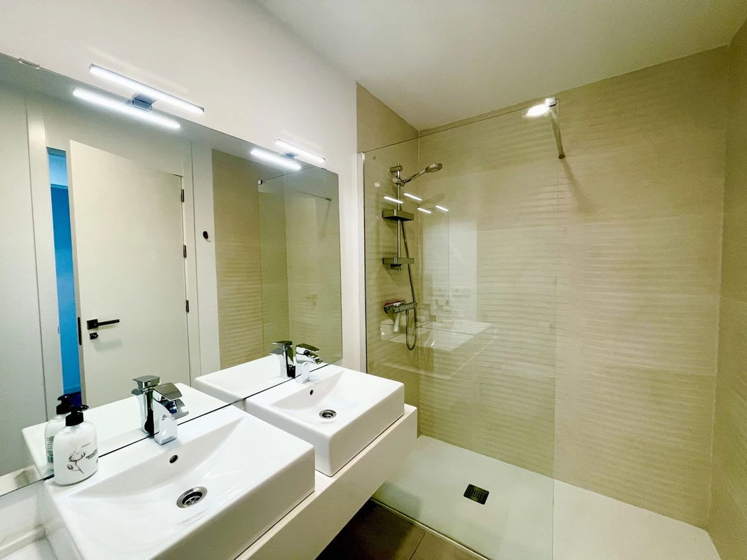 9-467d0cee5b725f3ef65f102a0c2e69c0