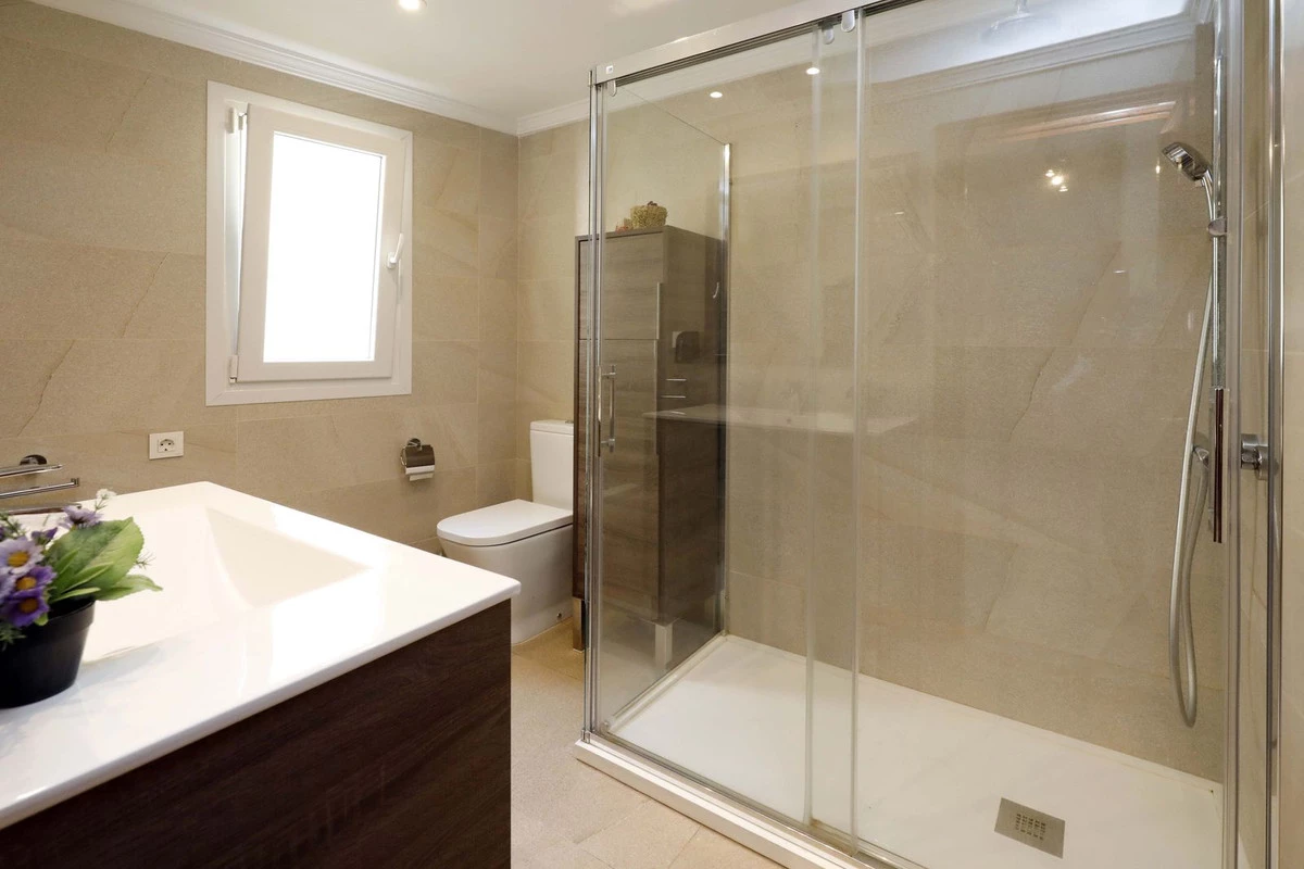 8-e64a9055bba3e77ac8aca3b893cdf826