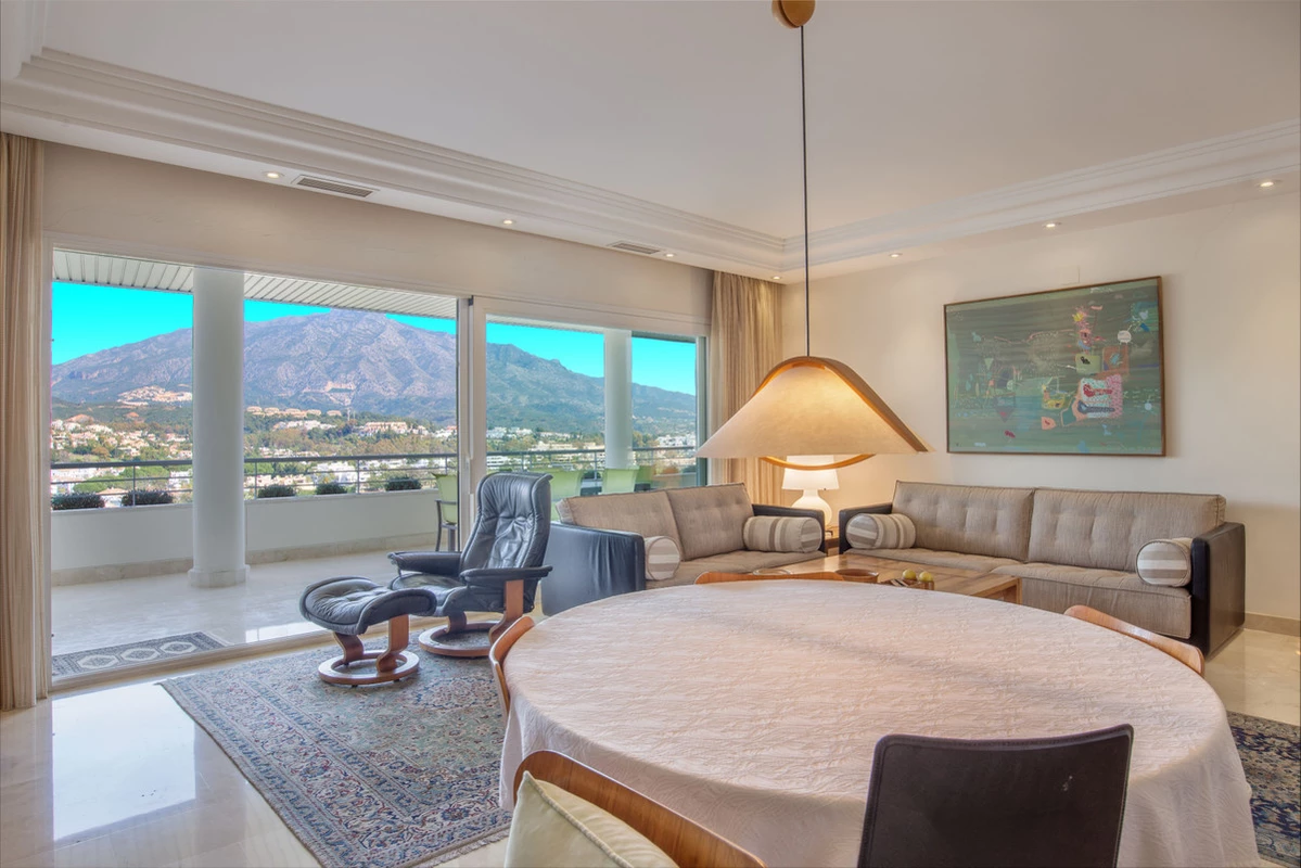 2-5bd7b9d04b45e33852eaf0ec6670150d