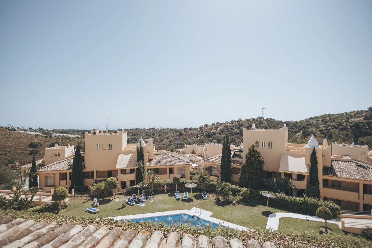 1-7980e48d732b6fc85c14b43b94d2aa54