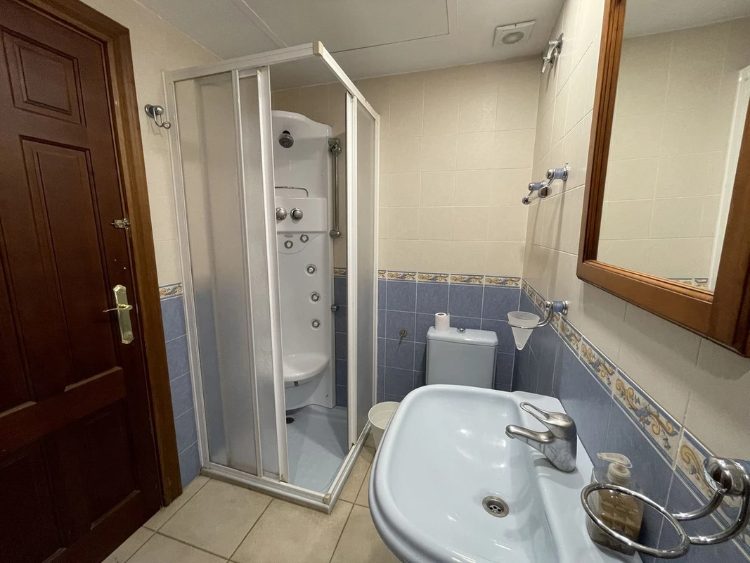 9-467d0cee5b725f3ef65f102a0c2e69c0