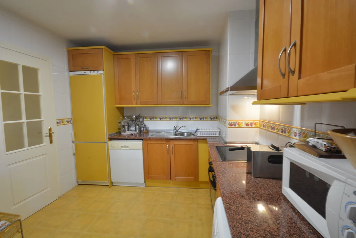 8-e64a9055bba3e77ac8aca3b893cdf826