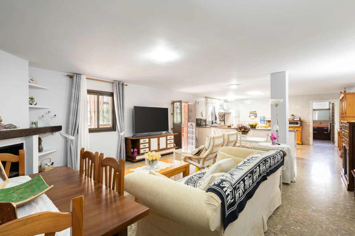 8-e64a9055bba3e77ac8aca3b893cdf826