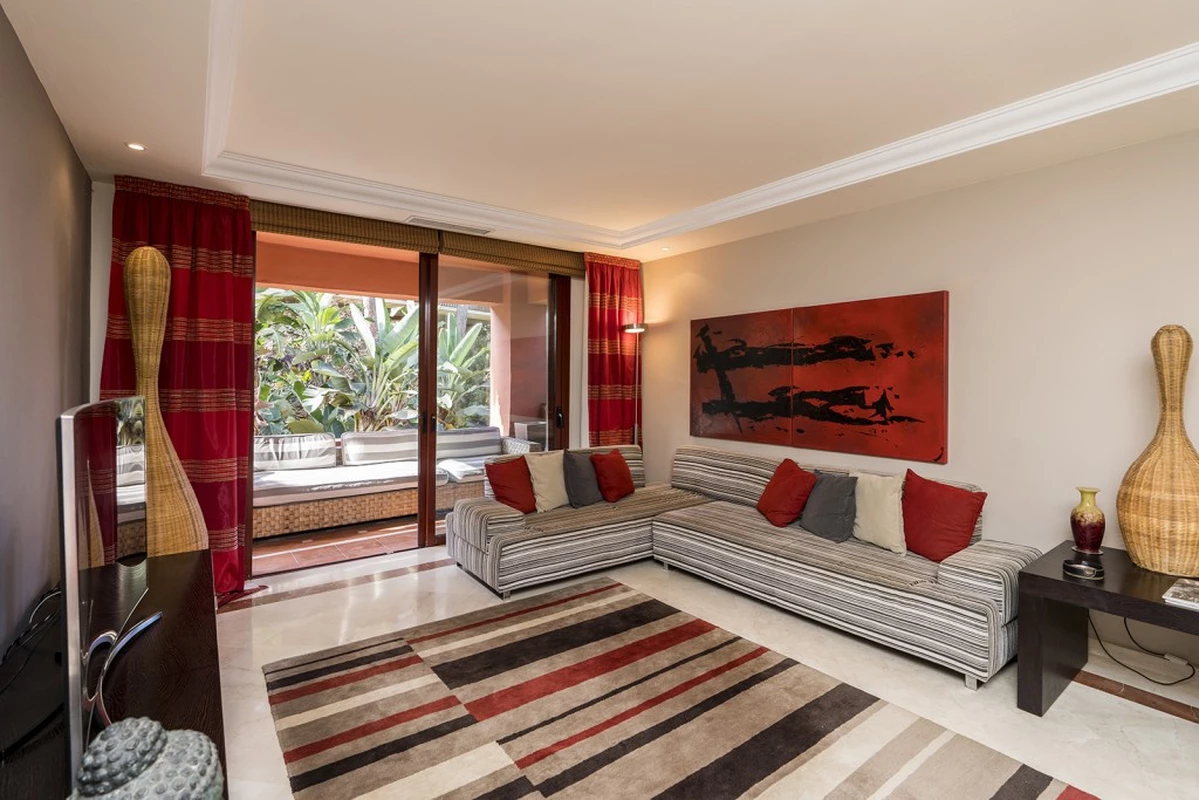 7-aa4cc561180b369757c0bb4af9886cd3