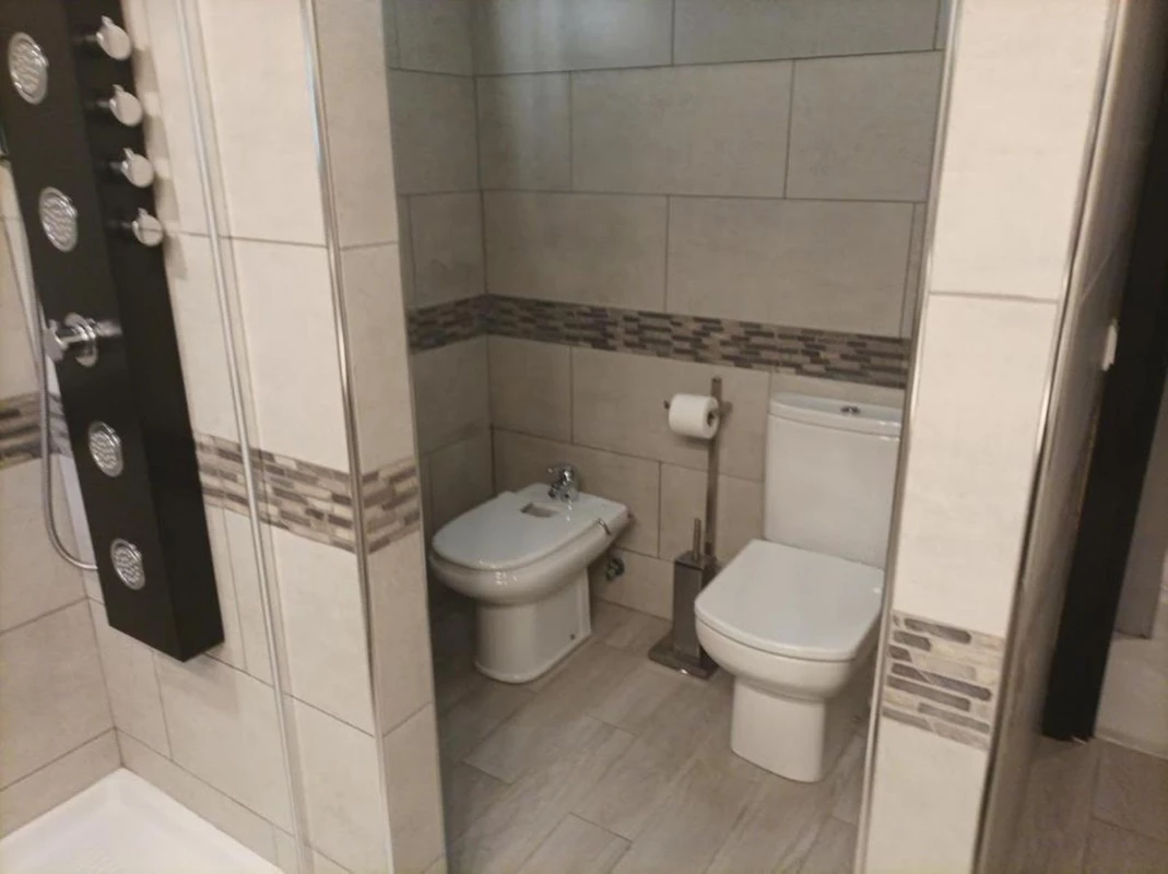 8-e64a9055bba3e77ac8aca3b893cdf826