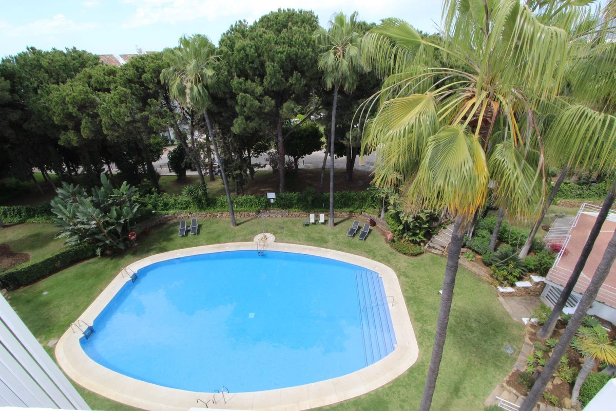 8-e64a9055bba3e77ac8aca3b893cdf826