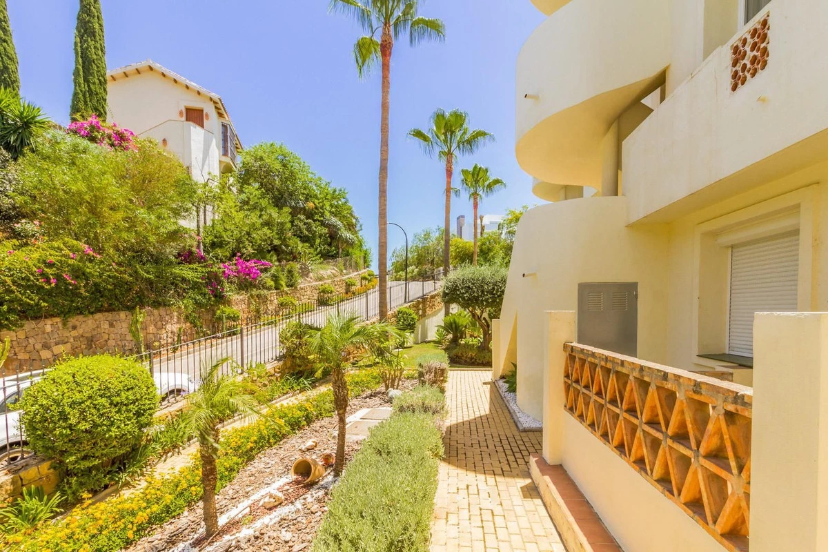 3-e898b2bb2a2fdfd06d2c39894dce8316