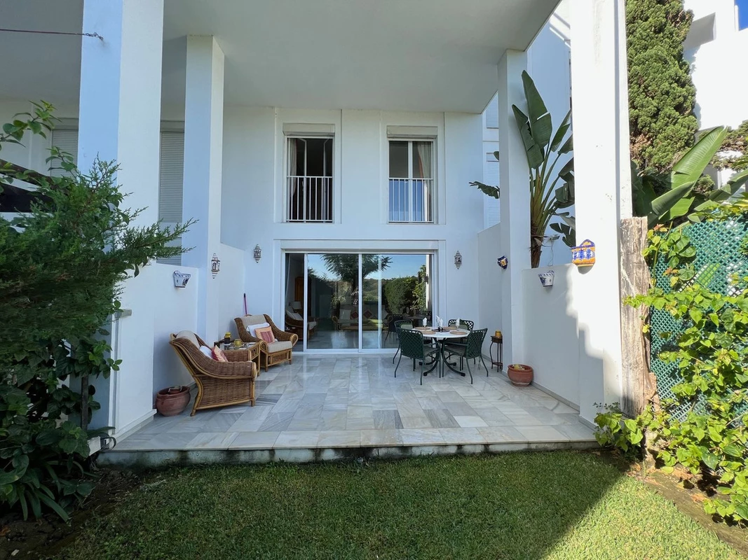 1-7980e48d732b6fc85c14b43b94d2aa54