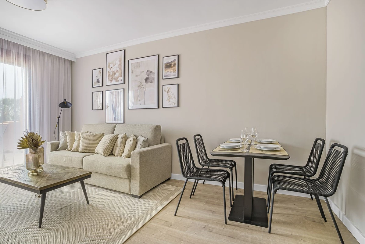 4-c23c0f86247804fa50226aecd8b0b2c8