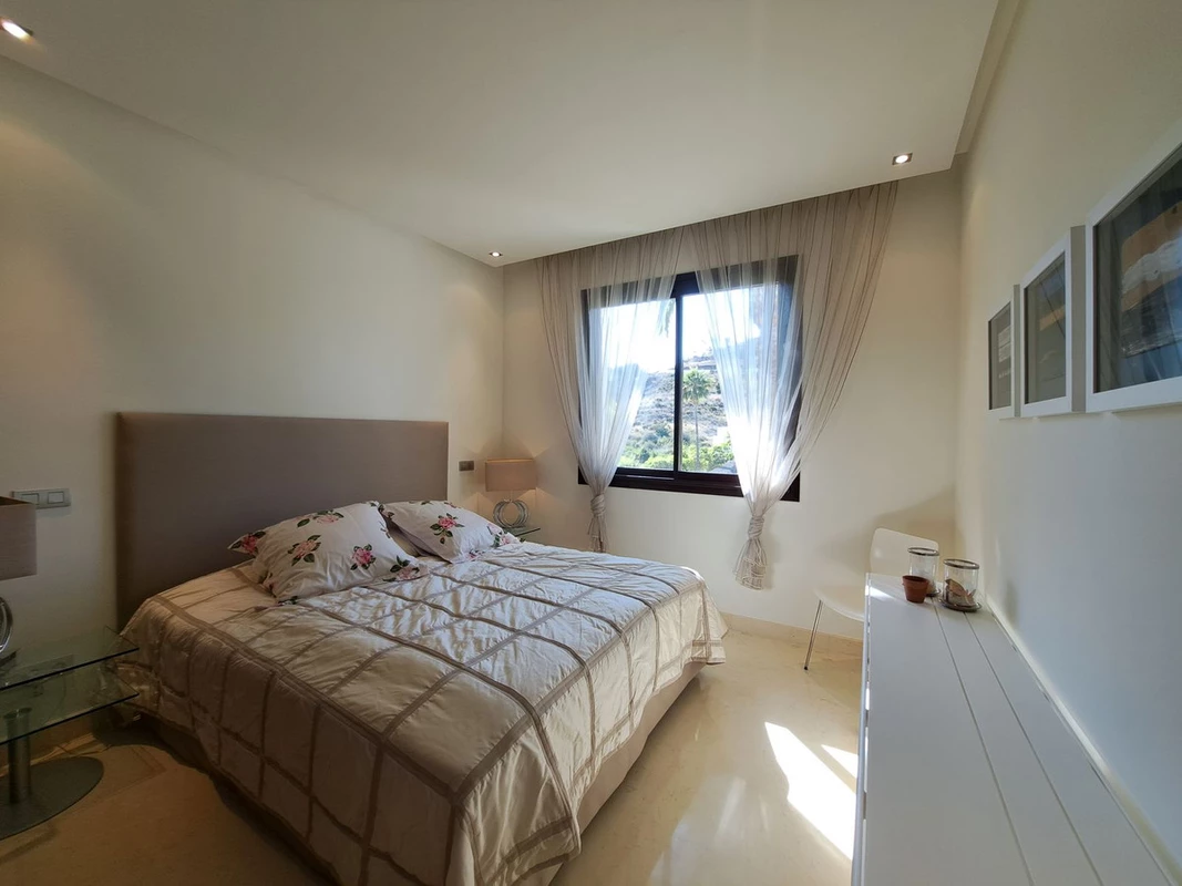 9-467d0cee5b725f3ef65f102a0c2e69c0