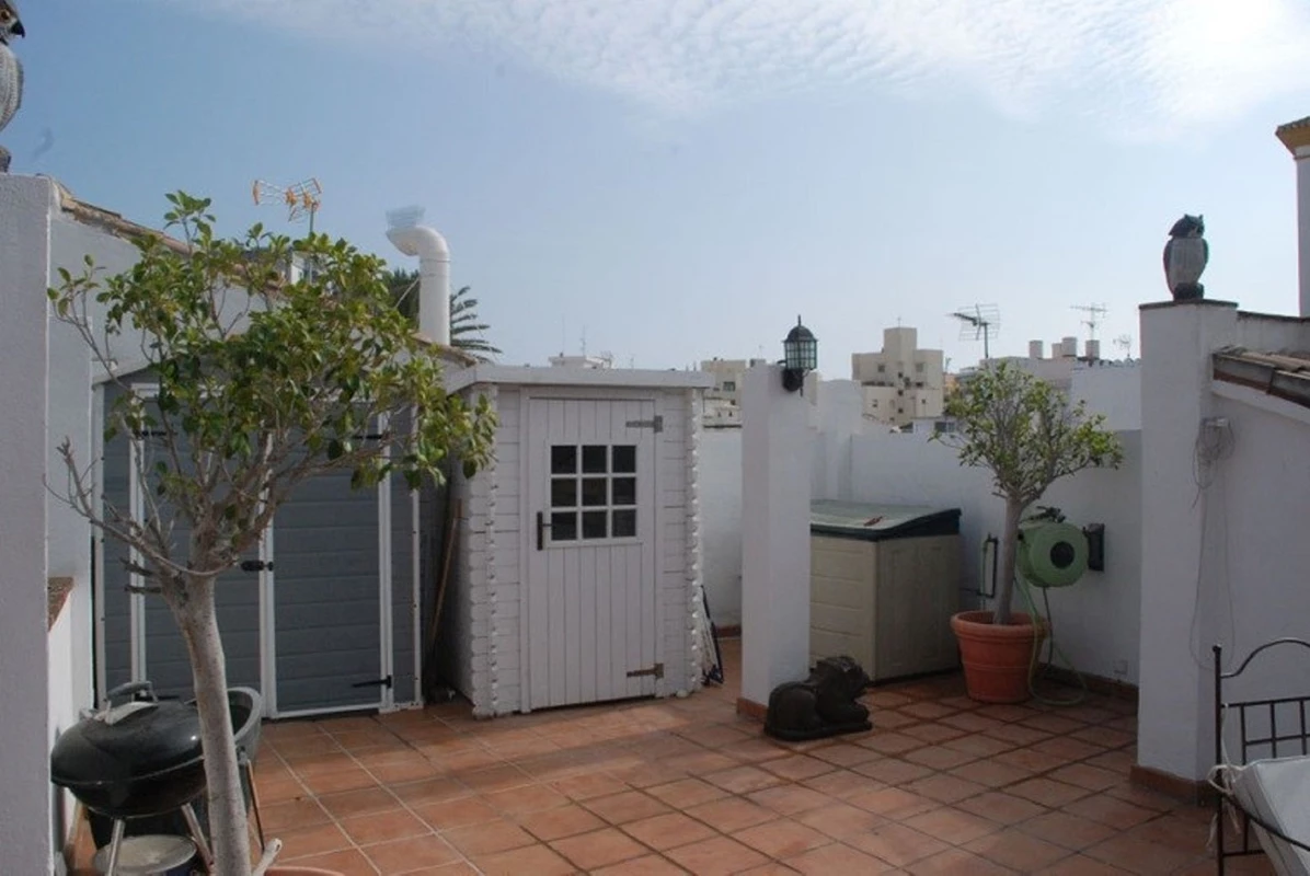 7-aa4cc561180b369757c0bb4af9886cd3