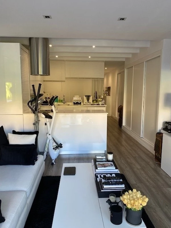 8-e64a9055bba3e77ac8aca3b893cdf826