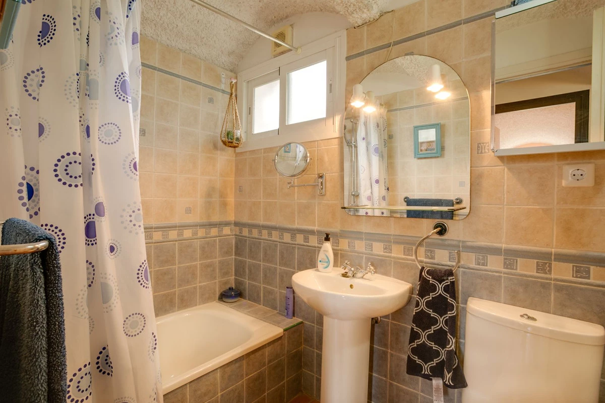 6-241328e1bcc9c0d8ce1222beb6c967a8