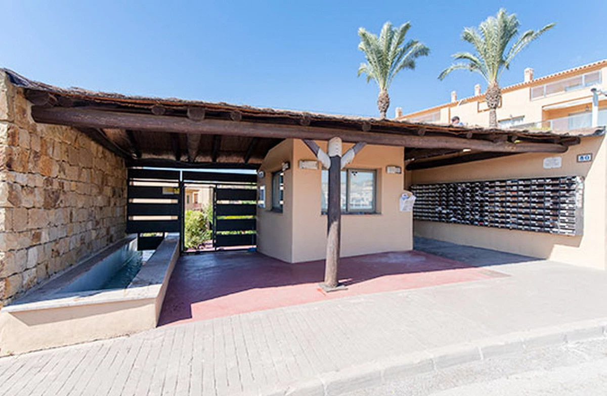 1-7980e48d732b6fc85c14b43b94d2aa54