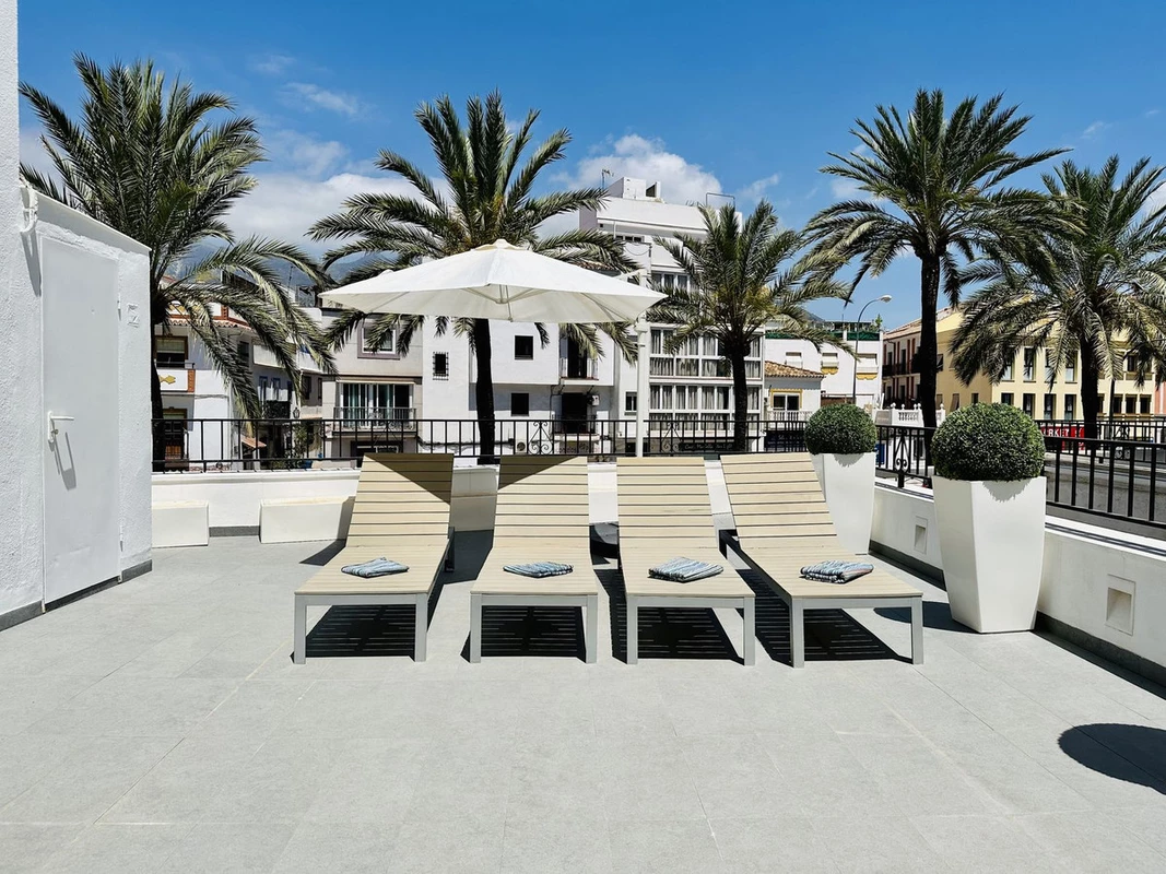 1-7980e48d732b6fc85c14b43b94d2aa54